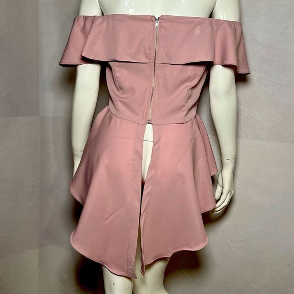 nWOt Hello Miss Women's Large Off Shoulder High Low Pink Ruffle Blouse - Picture 2 of 11